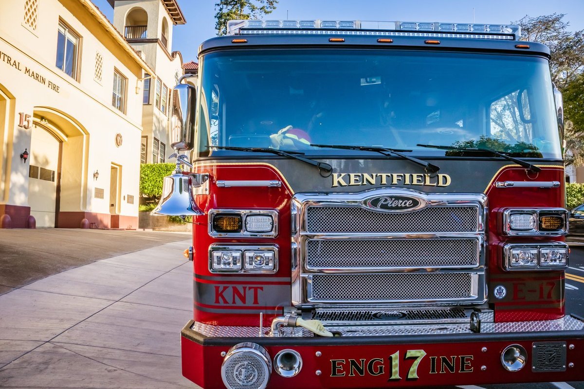 Fire apparatus and emergency vehicles